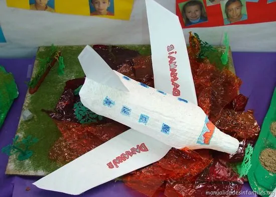 Avión con Botella de Plástico | Manualidades Infantiles