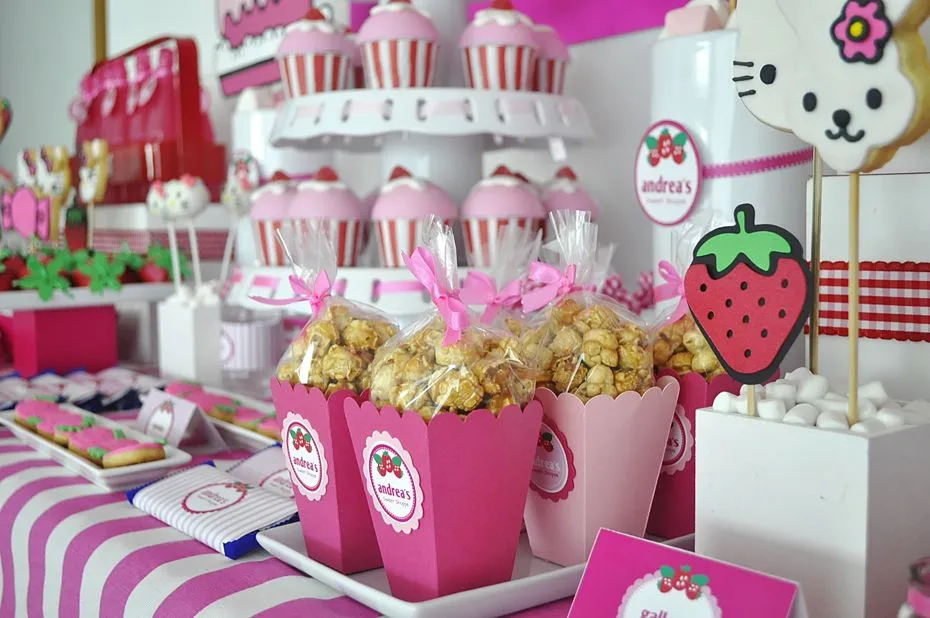 AZUCAR FLOR party studio: Hello Kitty (fiesta Andrea) AZUCAR FLOR party studio: Hello Kitty (fiesta Andrea)