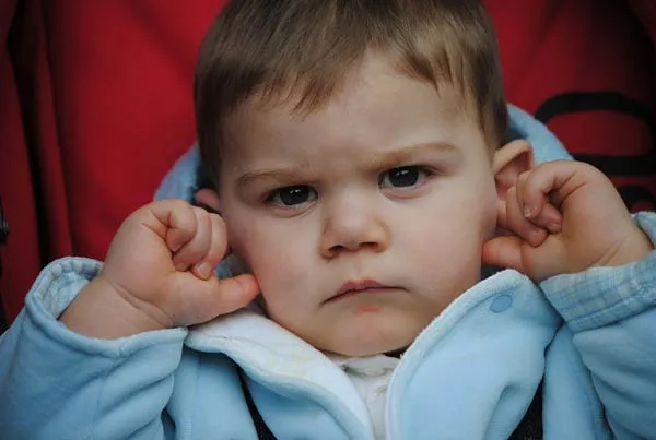 azulp: Las personas que hablan a gritos