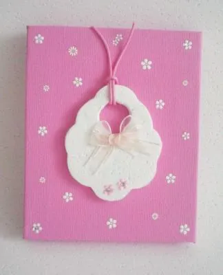 Artesanía para hacer un suvenir para bebe