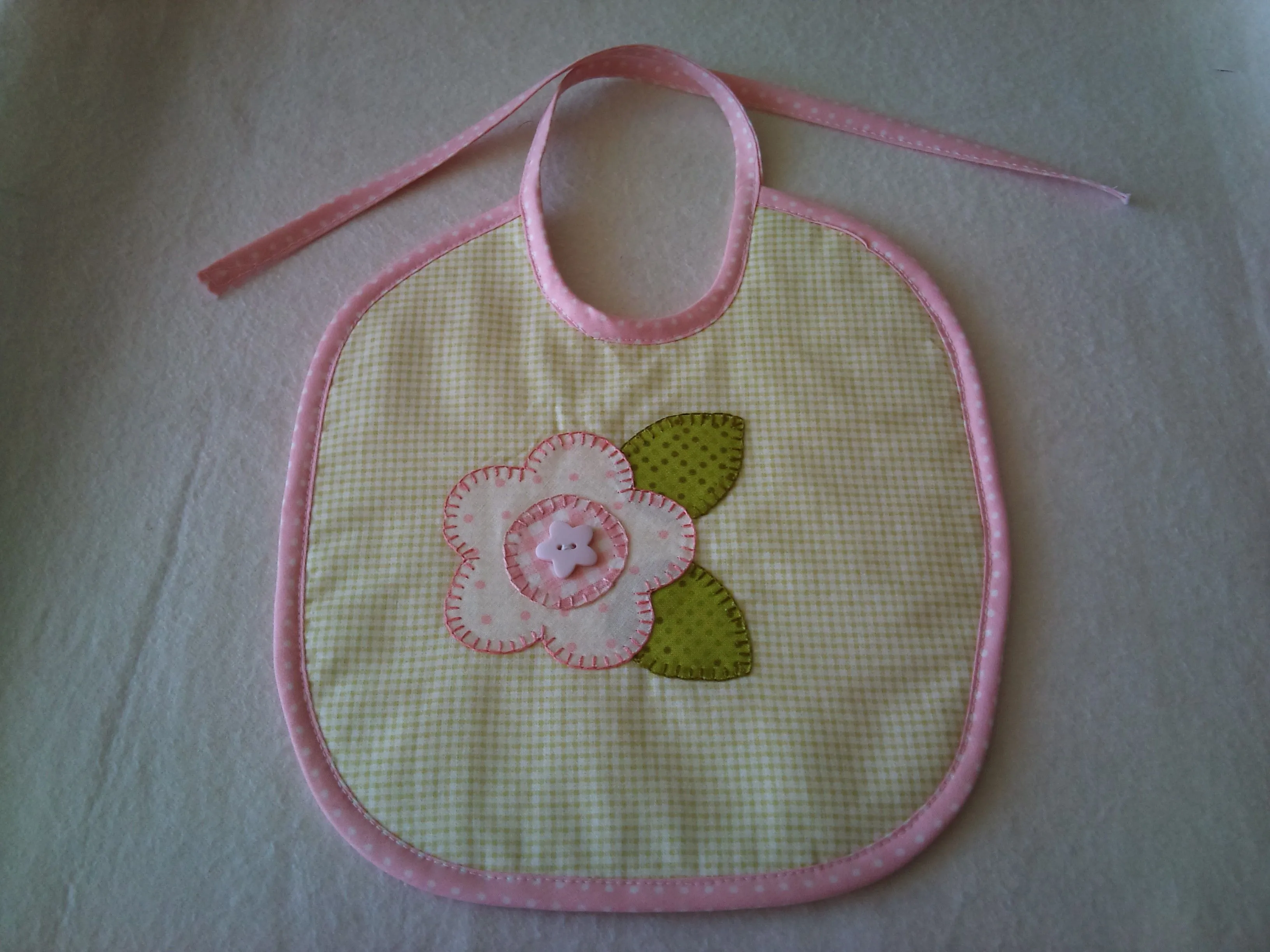 Baberos que hizo mi madre | El Patchwork de Lolita Cosita Baberos que hizo mi madre | El Patchwork de Lolita Cosita