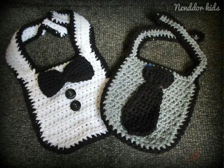 Baberos para niño en crochet, corbata y moño. | Hat baby ...