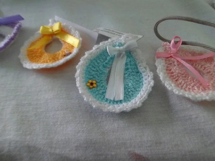 Baberos para souvenir en el nacimiento de mi nieta | MIS tejidos ...