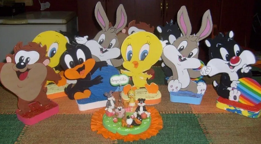 Baby Looney Tunes: Centros de mesa y adorno torta |