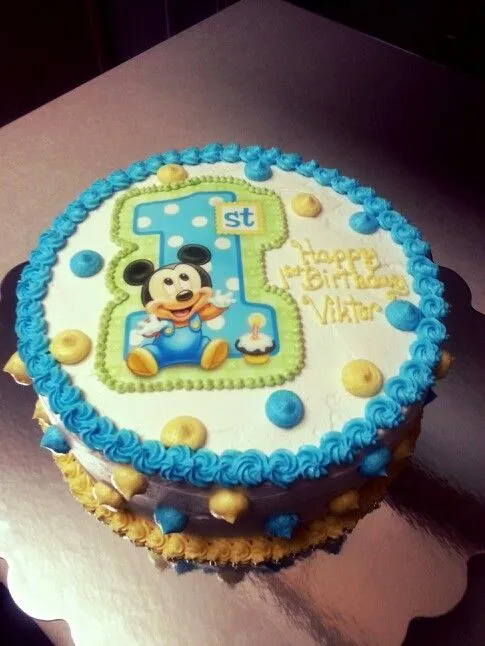 Baby Mickey Mouse cake | Ana's Tasty cakes, cakes I made ... Baby Mickey Mouse cake | Ana's Tasty cakes, cakes I made ...