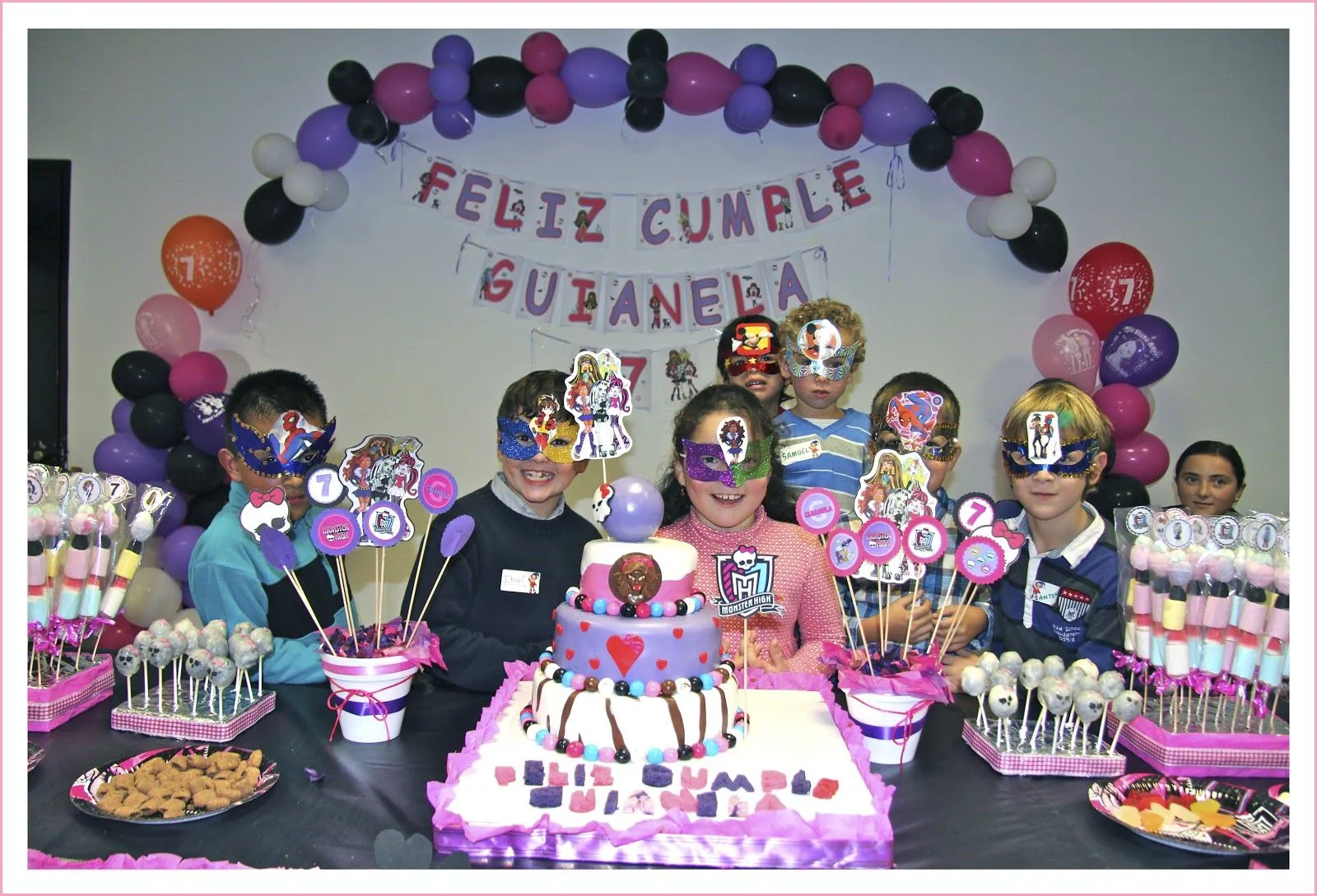 Baby Nina Fiestas: Fiesta Monster High para Guianela Baby Nina Fiestas: Fiesta Monster High para Guianela