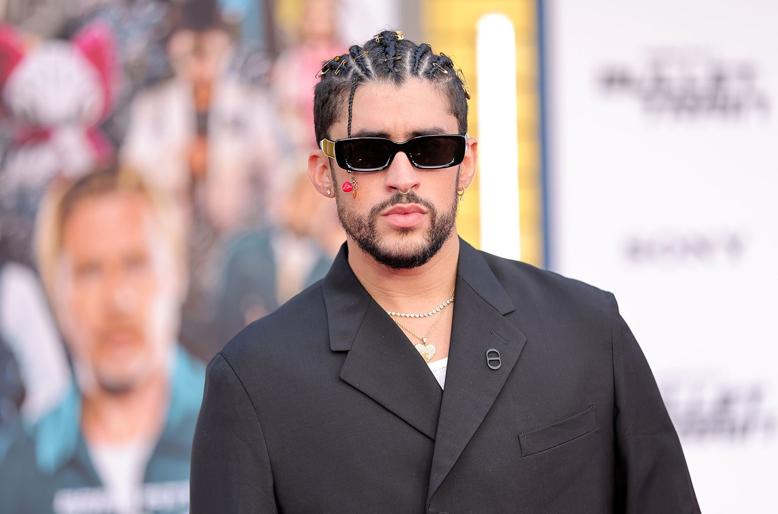 Bad Bunny y la evolución de su estilo vanguardista, en fotos