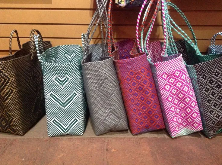 Bolsas tejidas en plástico. | Bags and Purses | Pinterest Bolsas tejidas en plástico. | Bags and Purses | Pinterest