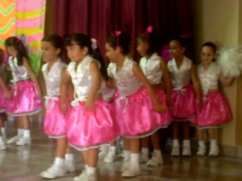 BAILE BRILLANTINA - MARIA CAMILA BENITEZ - YouTube