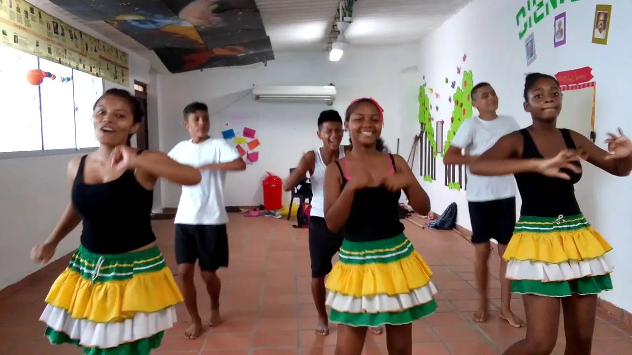 BAILE DE LA REGION INSULAR -calipso - YouTube BAILE DE LA REGION INSULAR -calipso - YouTube