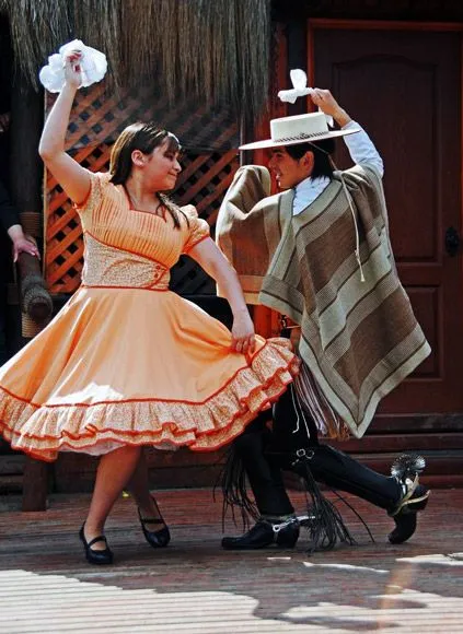 5 Bailes Típicos de Chile