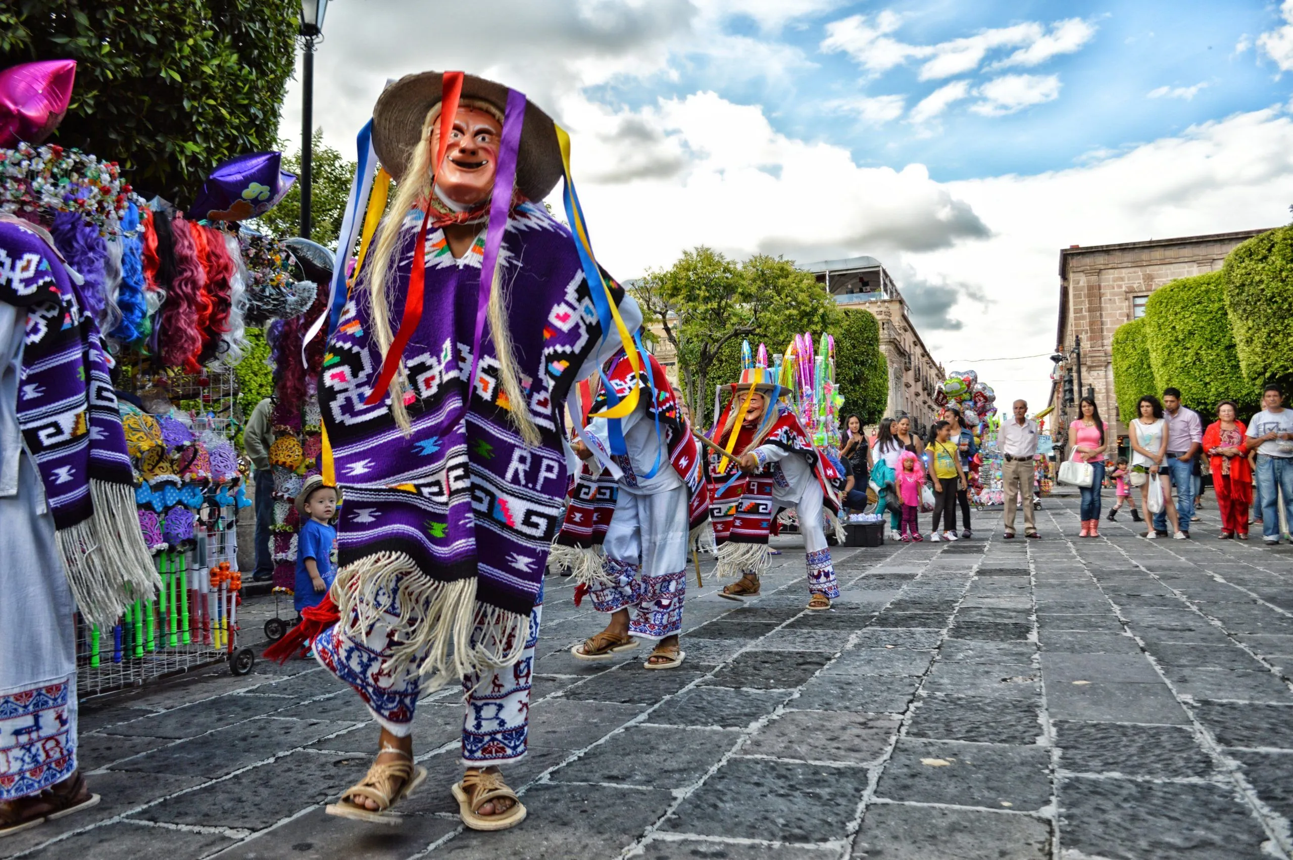 5 bailes típicos de México y sus destinos - Webcams de México 5 bailes típicos de México y sus destinos - Webcams de México