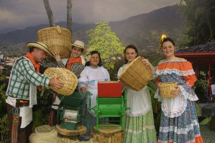 Bailes y Trajes por Región - Folclor y Tradiciones - Colombia Info ... Bailes y Trajes por Región - Folclor y Tradiciones - Colombia Info ...