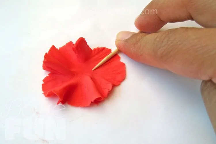 Bake&FUN: Cómo hacer flores (Claveles) de fondant Bake&FUN: Cómo hacer flores (Claveles) de fondant