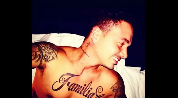 J Balvin presume de sus tatuajes con sexy foto en sus redes ... J Balvin presume de sus tatuajes con sexy foto en sus redes ...