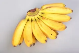 bananos cerca amarilla | Descargar Fotos gratis