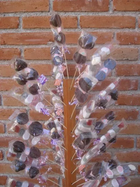 Banderillas de bombones y gomitas | El Tulipán Dulcería Banderillas de bombones y gomitas | El Tulipán Dulcería