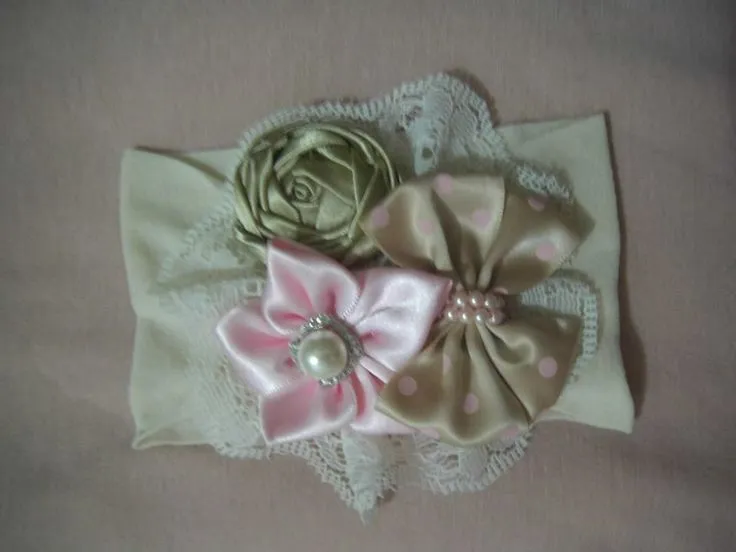 Bandita para bebe con 4 flores | Banditas para bebe | Pinterest | Bebe