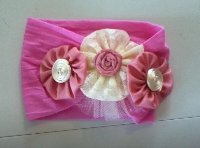 Bandita para bebe con 4 flores | Banditas para bebe | Pinterest | Bebe