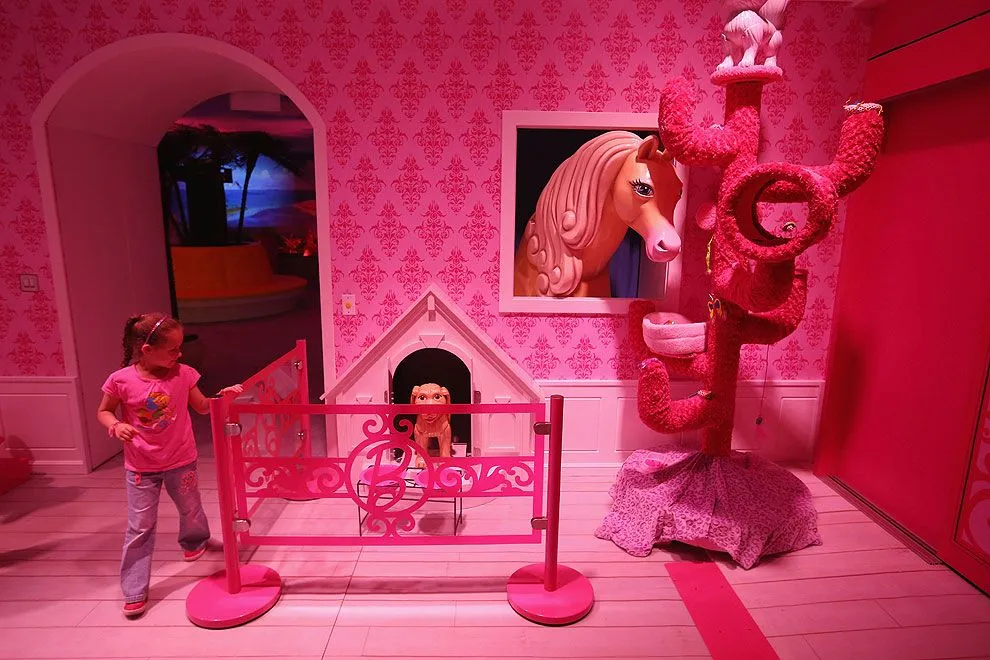 Barbie abre las puertas de su 'hogar' en Berlín Barbie abre las puertas de su 'hogar' en Berlín