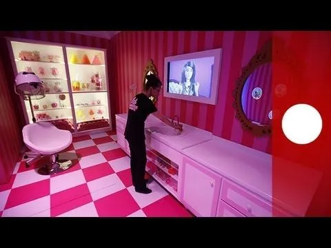 Barbie: Boicot y polémica en la casa de muñecas - YouTube Barbie: Boicot y polémica en la casa de muñecas - YouTube