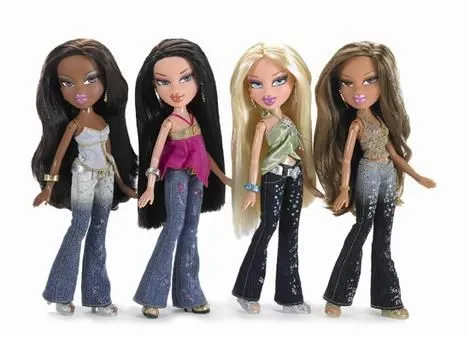 Barbie se enfada con las Bratz - Juguetes