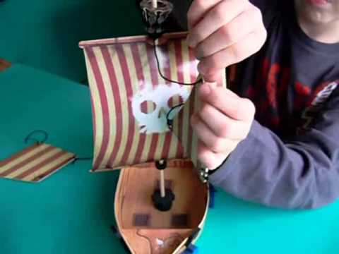 Barco pirata de reciclaje.mp4 - YouTube