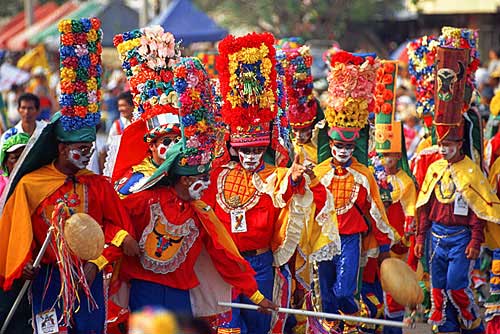 BARRANQUILLA TERRITORIO TURISTICO: CARNAVAL DE BARRANQUILLA BARRANQUILLA TERRITORIO TURISTICO: CARNAVAL DE BARRANQUILLA