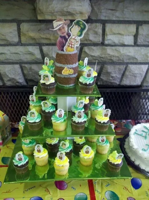 Base para cup cake el chavo del 8 | Mis creaciones | Pinterest