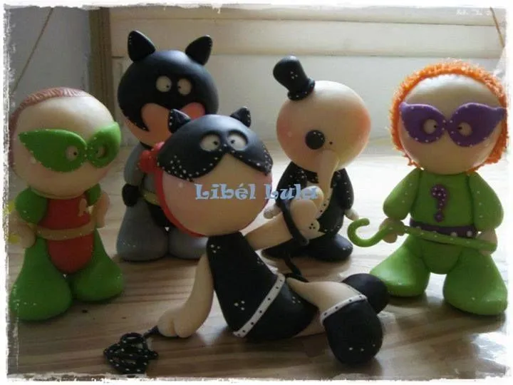 Batman acertijo gatubela el pinguno robin porcelana fria de libel ... Batman acertijo gatubela el pinguno robin porcelana fria de libel ...
