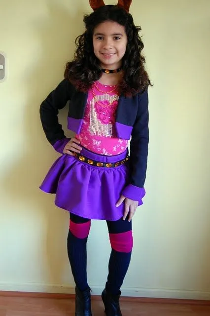 Disfraz de Monster High Clawdeen Wolf. Parte 1. Falda con olanes o ... Disfraz de Monster High Clawdeen Wolf. Parte 1. Falda con olanes o ...