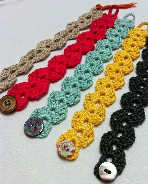 Mi baúl de Inspiraciones : Diademas hechas en crochet, para bebés Mi baúl de Inspiraciones : Diademas hechas en crochet, para bebés