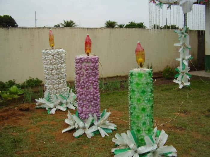 Baúl Manualidades: NAVIDAD HECHA CON LAMPARAS Y BOTELLAS PLASTICAS