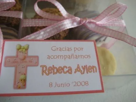 Detalle de la tarjeta – Recuerdos para bautizo | Tatakuá Alfajores