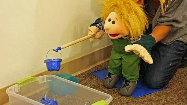 BBC Mundo - Noticias - Experimento con títeres revela que nacimos ...