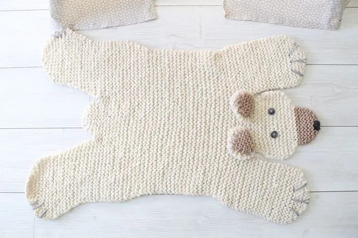 bear rug | cleo | Pinterest | Alfombras, Alfombra De Oso y Osos