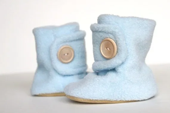 Bebé azul cuero con suela de Forro Polar por handmadetherapykids