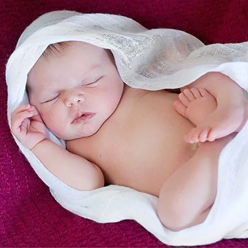 Bebé dormido como un angelito
