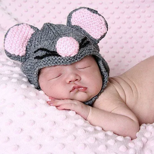 Bebé dormido y disfrazado de ratón - Fotos a bebés dormilones Bebé dormido y disfrazado de ratón - Fotos a bebés dormilones