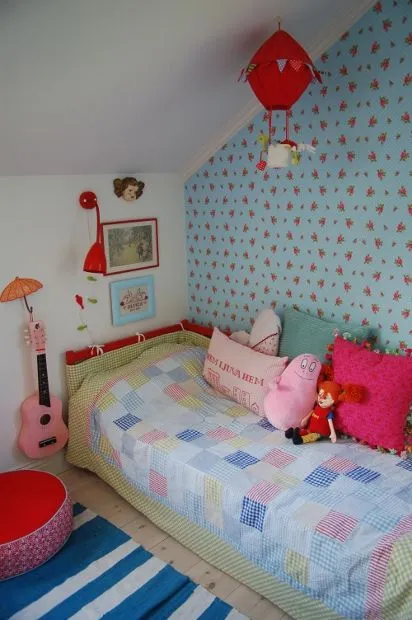 El bebé entre flores: Colchas de patchwork infantiles / Baby quilt El bebé entre flores: Colchas de patchwork infantiles / Baby quilt