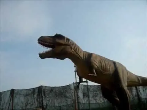 BEBES Y DINOSAURIOS REALES EN PLENO MOVIMIENTO EN EL MISMÍSIMO ...