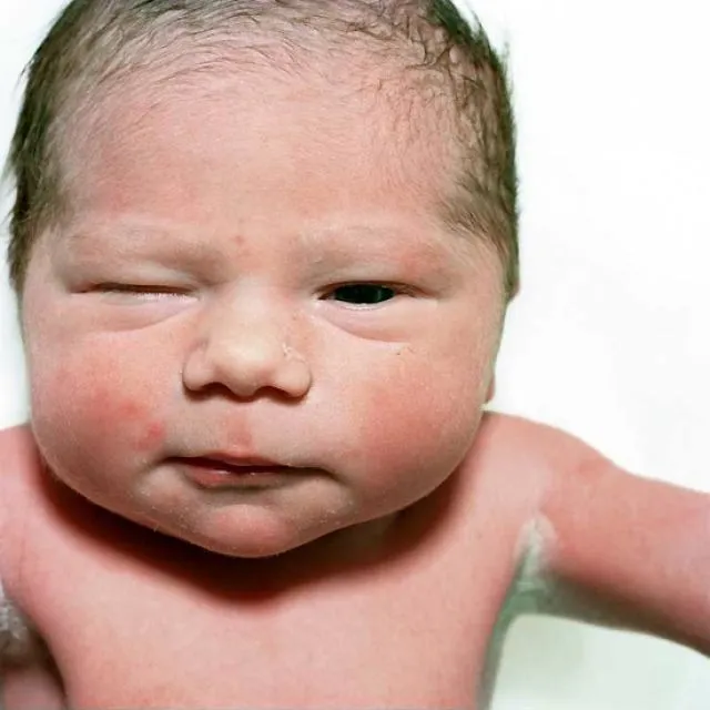 Bebés morenos hermosos recien nacidos - Imagui