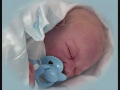 bebes casi reales - YouTube