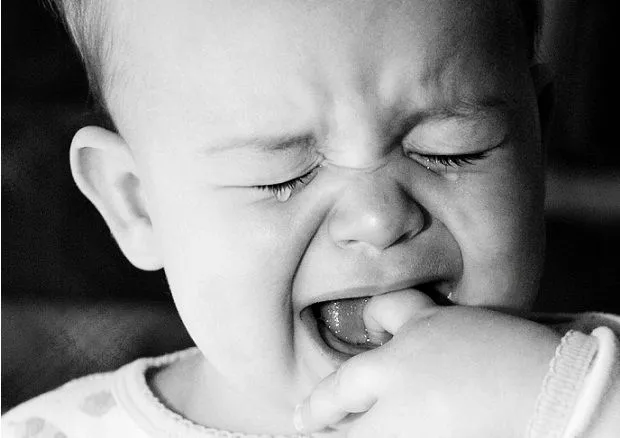 Bebés tiernos llorando - Imagui