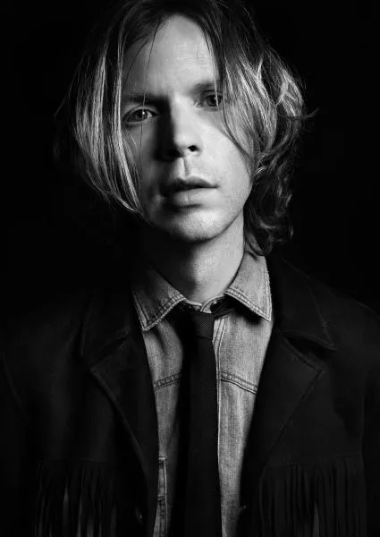Beck, nuevo rostro para Yves Saint Laurent