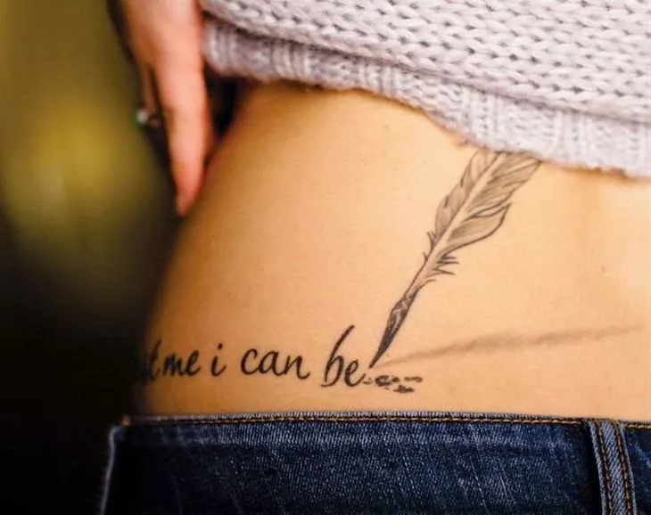 Belagoria: Tatuajes con buen gusto para espalda baja Belagoria: Tatuajes con buen gusto para espalda baja