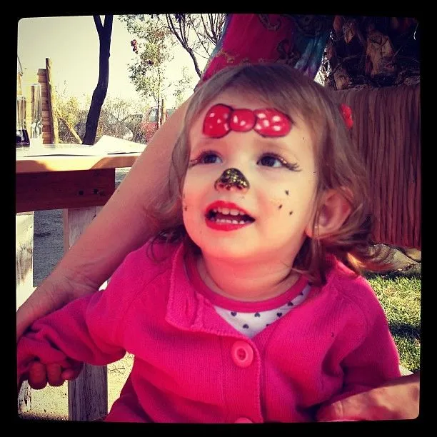 Como pintar la carita de Minnie - Imagui