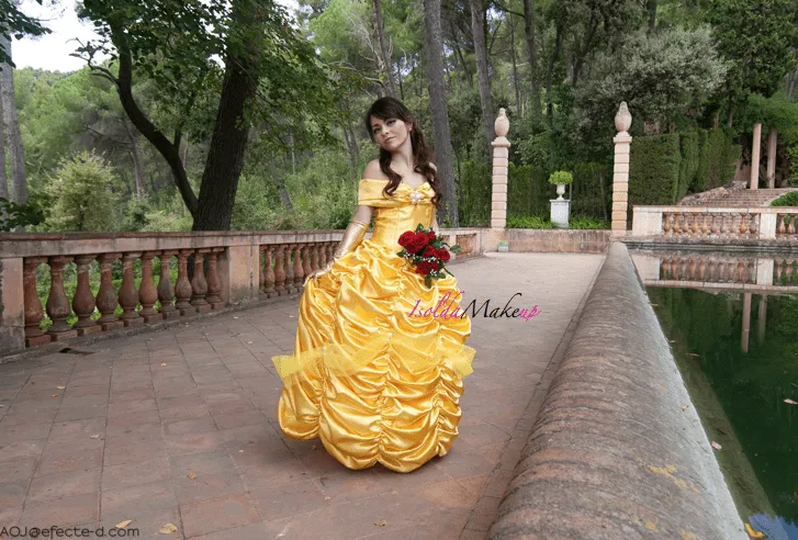 Belle Disney Princess Cosplay | Isolda Makeup