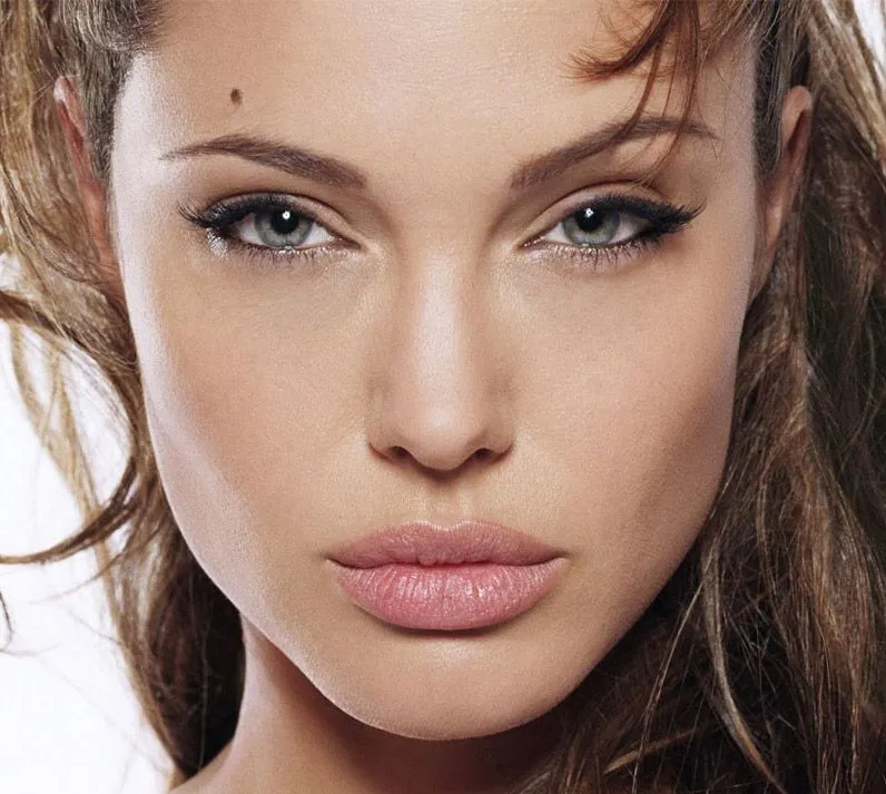 BELLEZA Y MODA DE LAS CELEBRIDADES