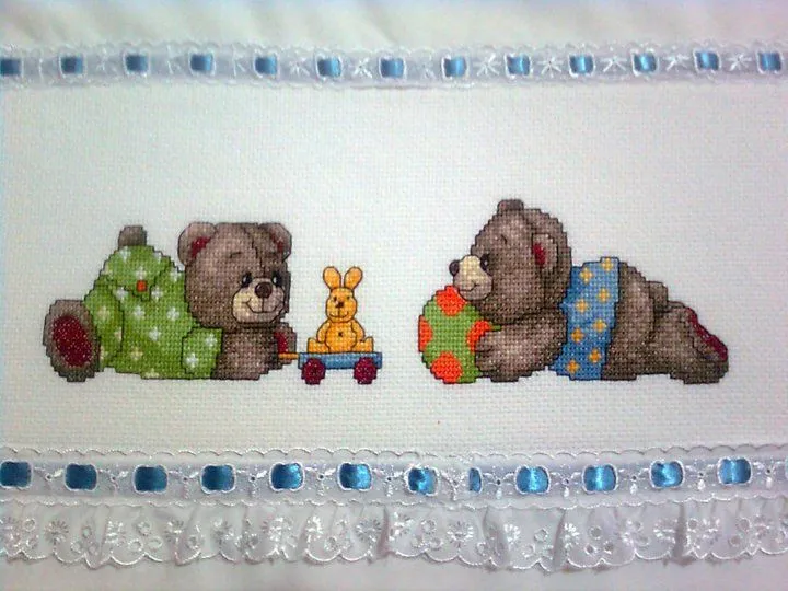 BELLOS CUADROS Y SABANITAS PARA BEBE A PUNTO DE CRUZ BELLOS CUADROS Y SABANITAS PARA BEBE A PUNTO DE CRUZ